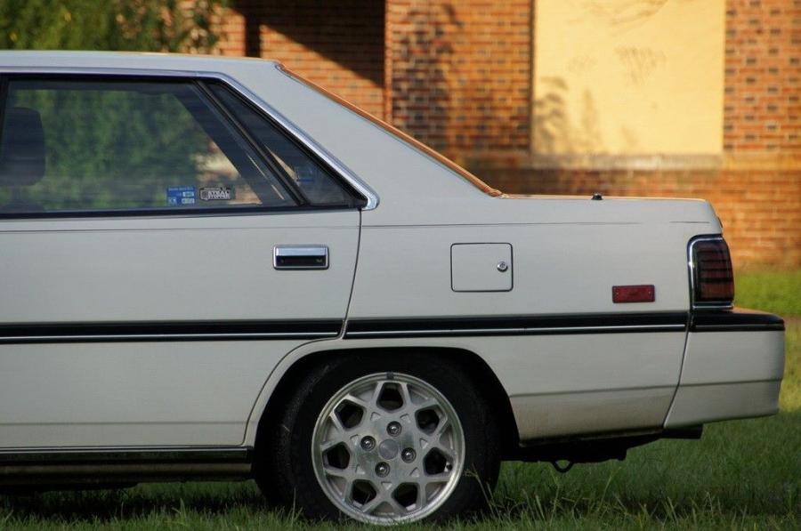  Mitsubishi Gallant Sigma 1988 года  (фото 10 из 54)